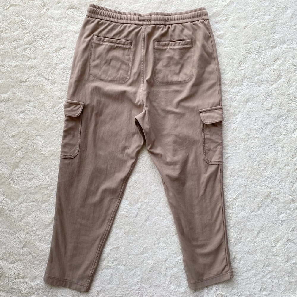 Athleta Farallon Cargo Crop pants elastic waist pockets Silt Taupe 531093 size 6 - Picture 8 of 10